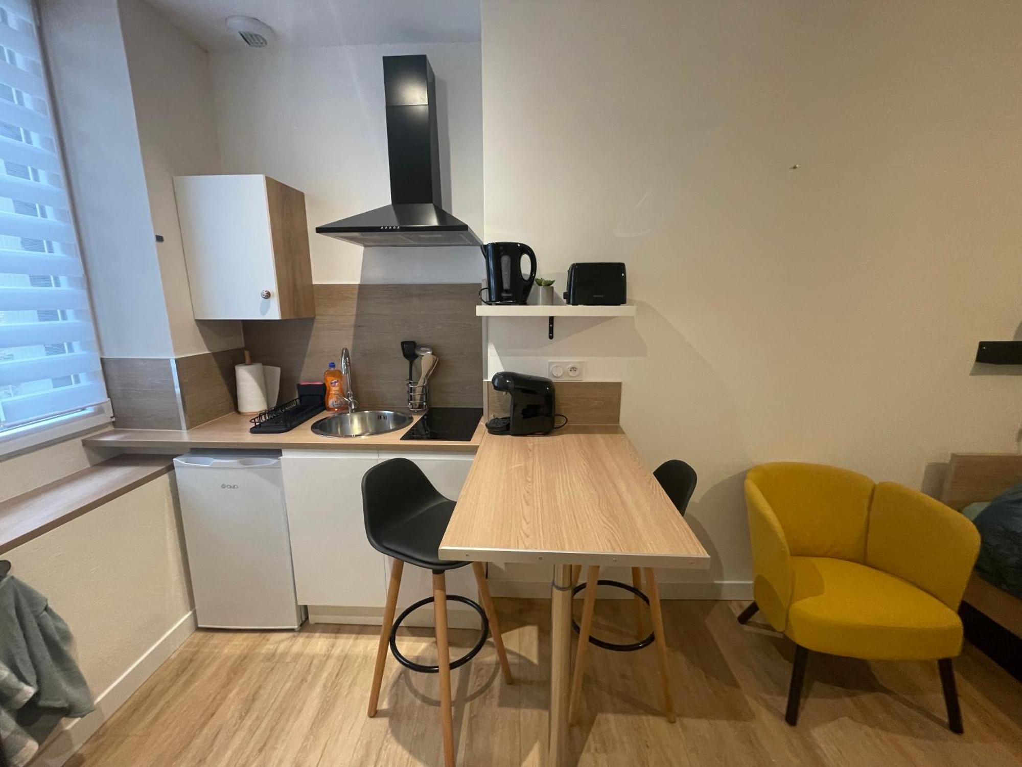Le Logis De Lyla Apartment Loudun Exterior photo